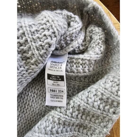 St. Michael From Mark & Spencer Wool Blend Knit Sweater Women's Size 12 Gray - Picture 7 of 7
